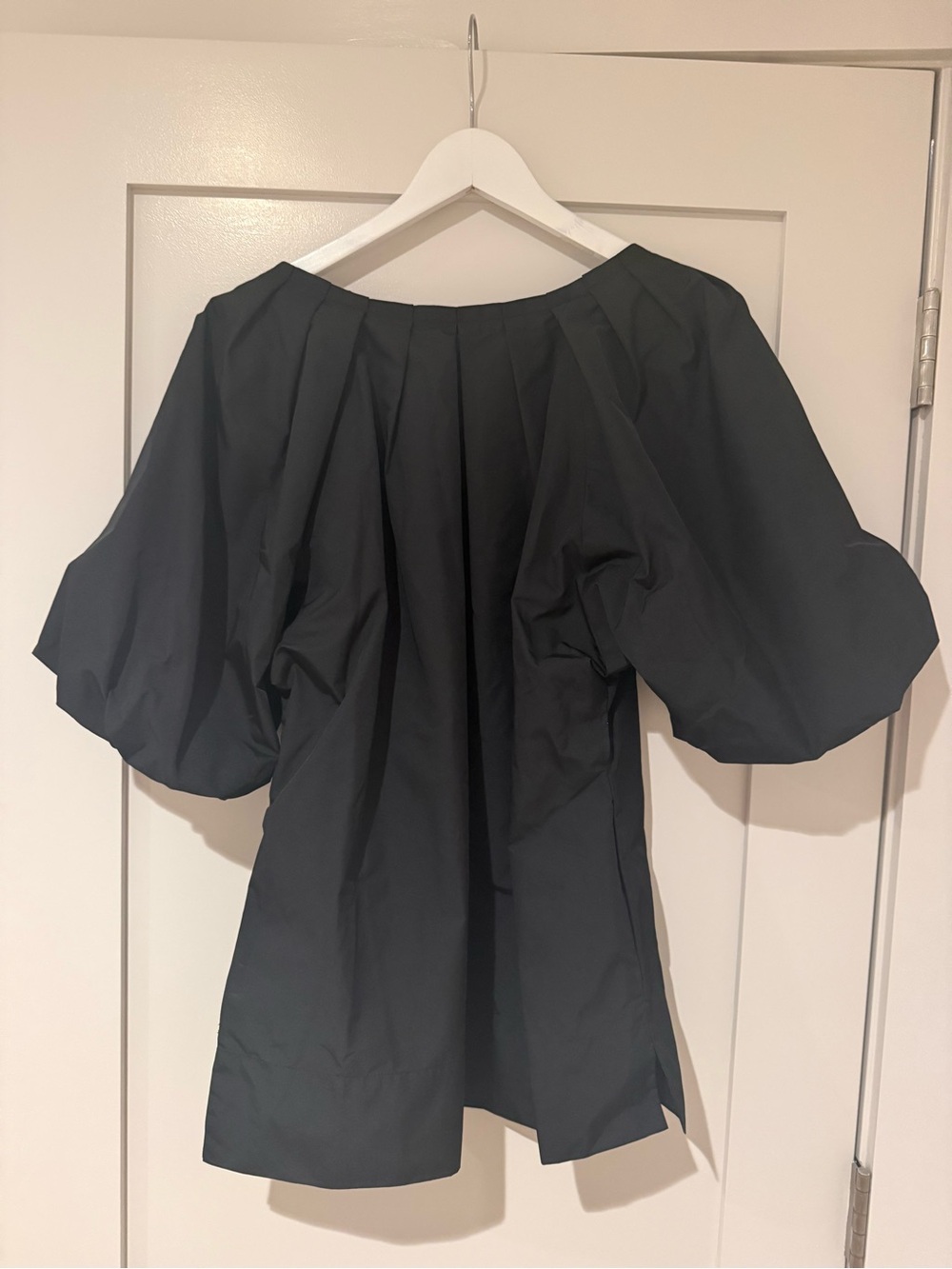 BCBGMaxAzria Black Puff-Sleeve Blouse